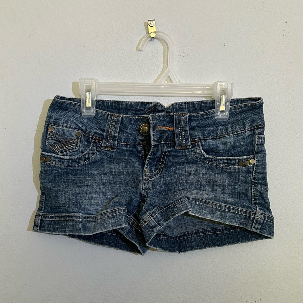 low waist shorts
